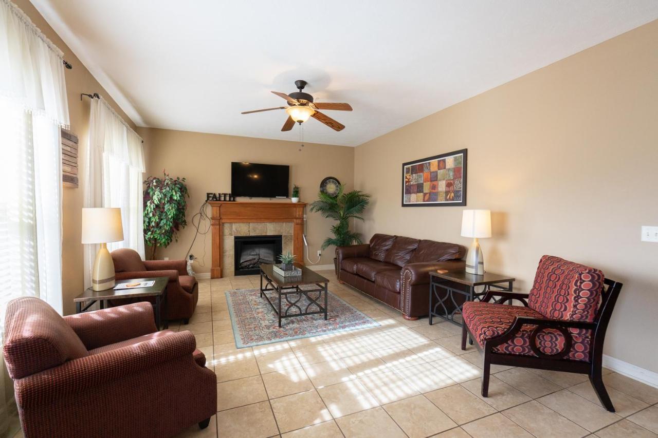 4br Walk-in - Pool Table - Hot Tub - Fire Pit - Free Tickets Included - Dv164 *