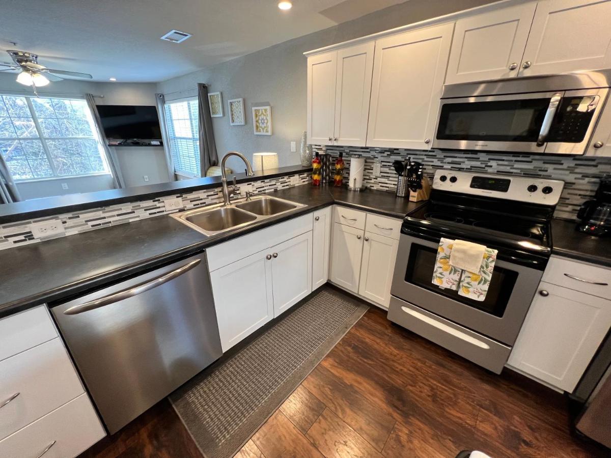 2br With Amenities - Near The Strip - Free Tickets Included - Mb10-2