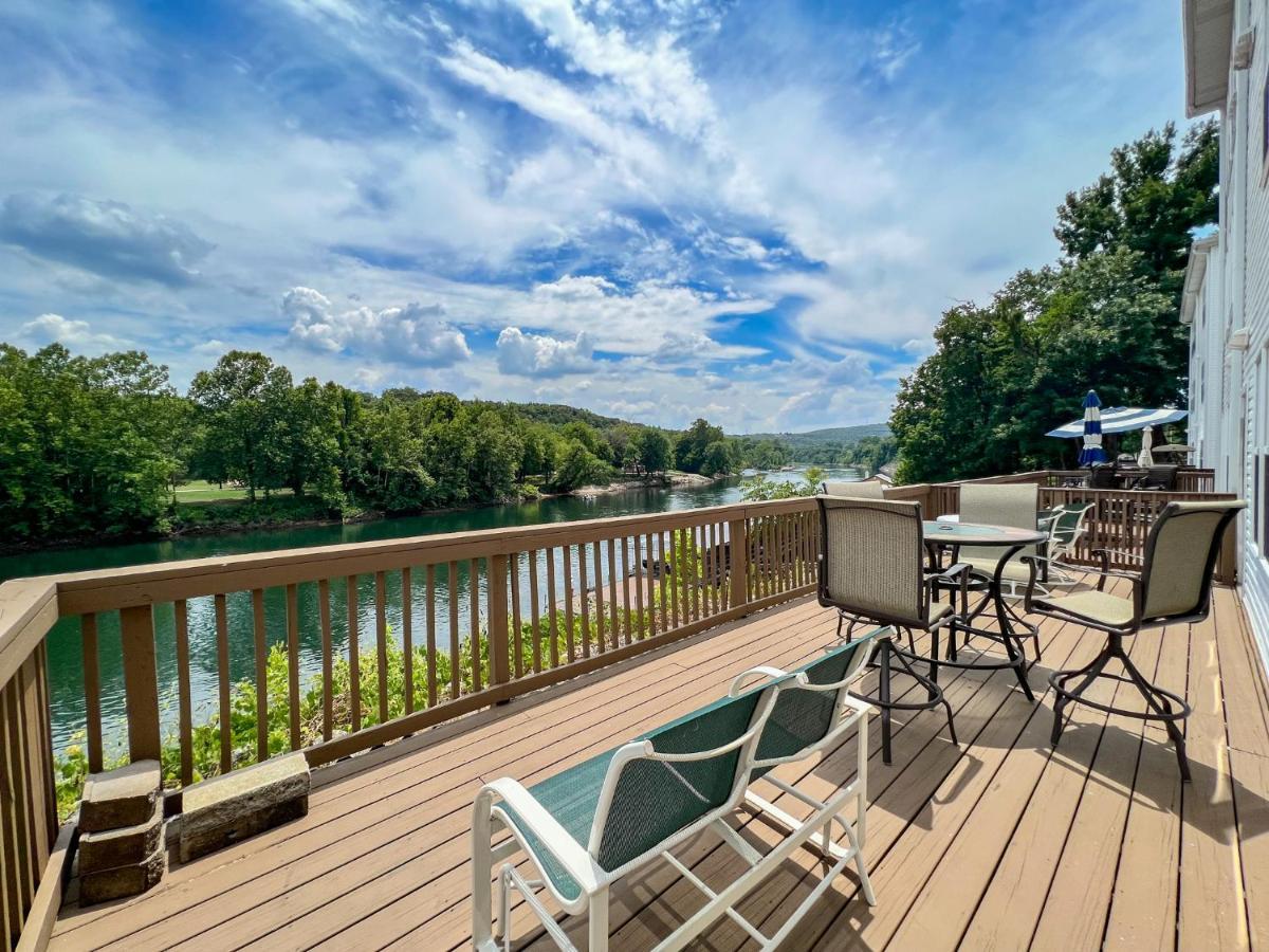 Holiday home Front 2br Walk-in With Large Deck - Free Tickets Included - 79-1