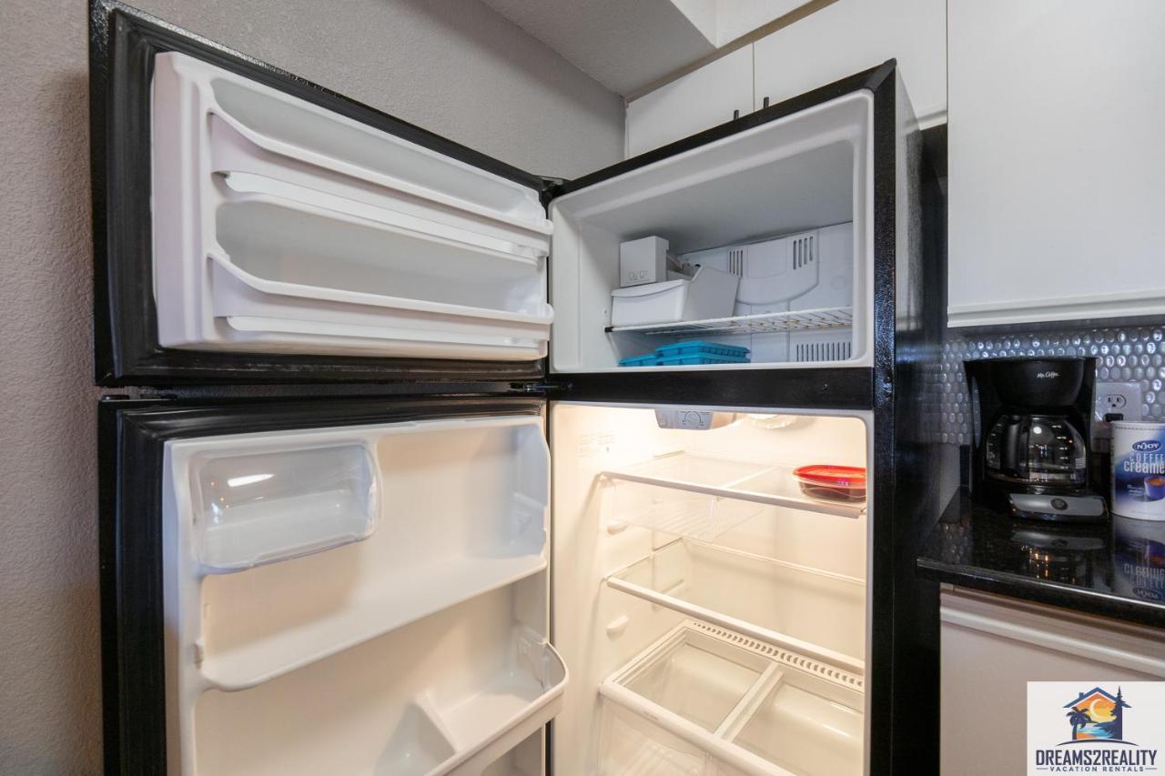 2br Walk-in - Near The 76 Strip - Free Wifi - Pool - Free Tickets Included - Clb-3 Holiday home