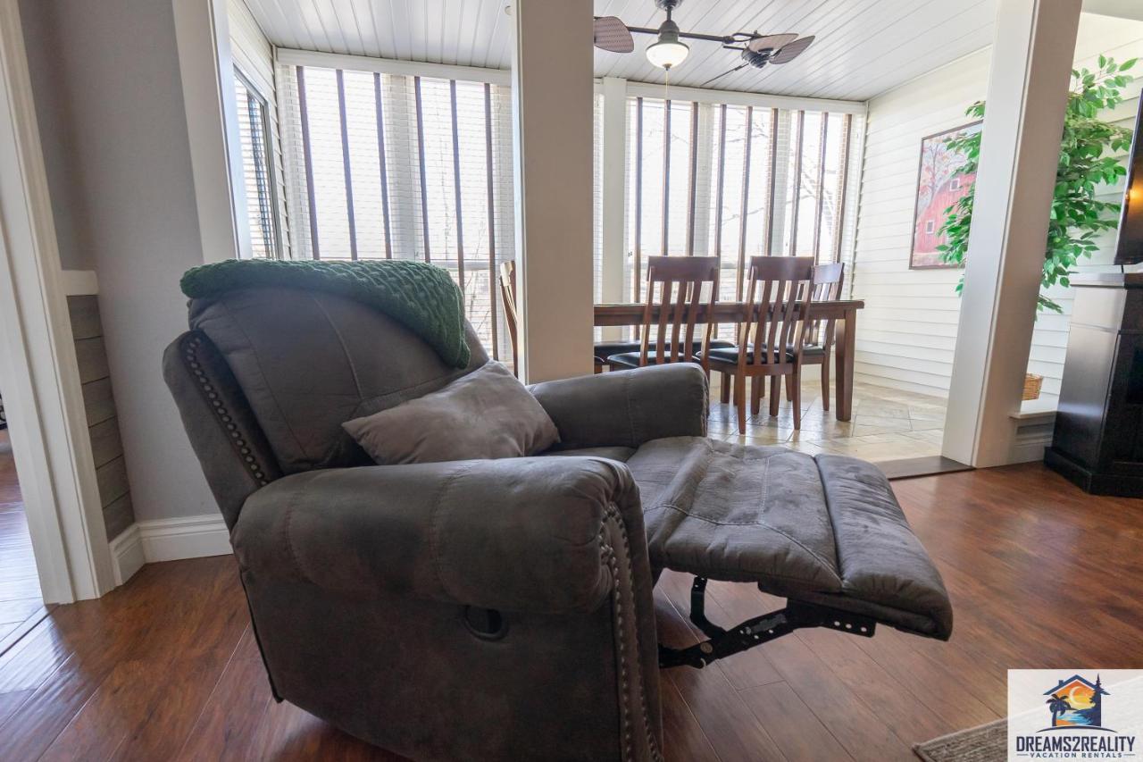 2br Walk-in - Near The 76 Strip - Free Wifi - Pool - Free Tickets Included - Clb-3