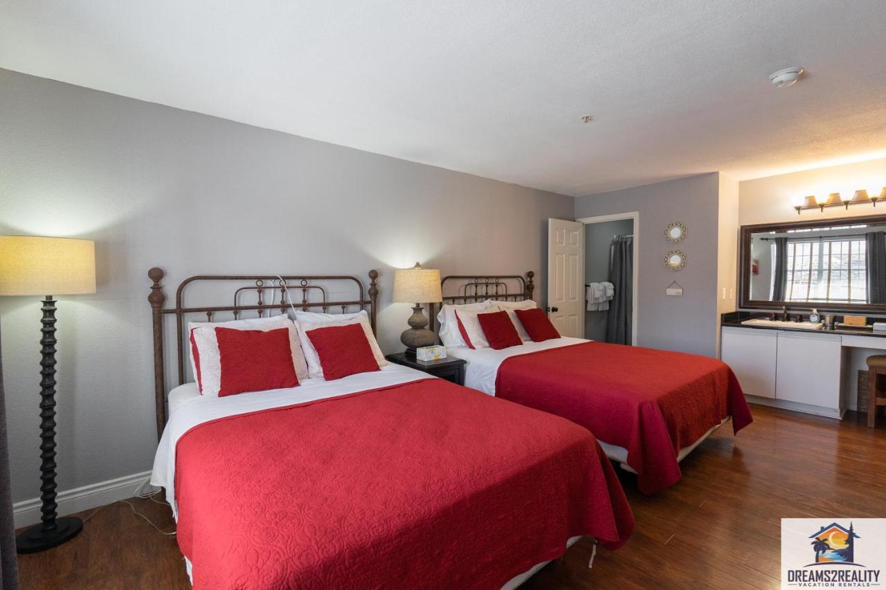 2br Walk-in - Near The 76 Strip - Free Wifi - Pool - Free Tickets Included - Clb-3 Holiday home *