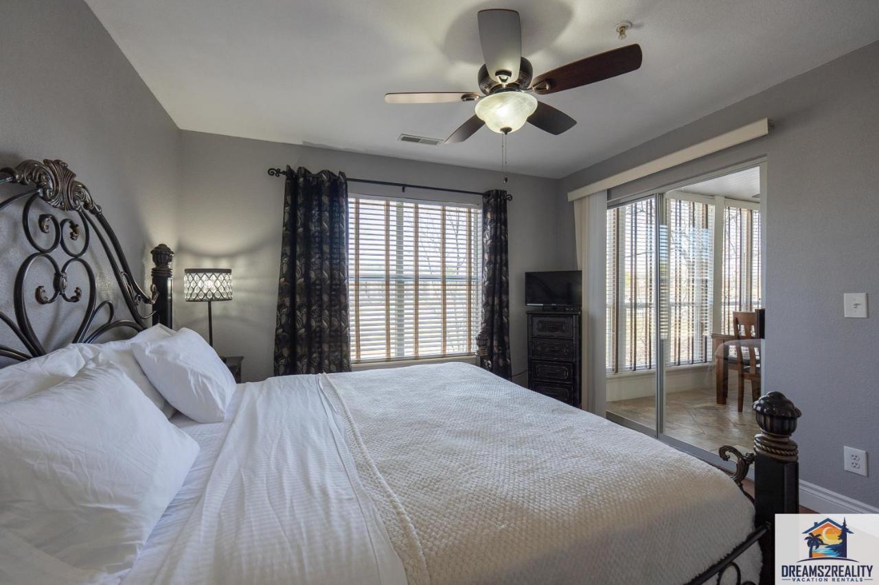 Holiday home 2br Walk-in - Near The 76 Strip - Free Wifi - Pool - Free Tickets Included - Clb-3