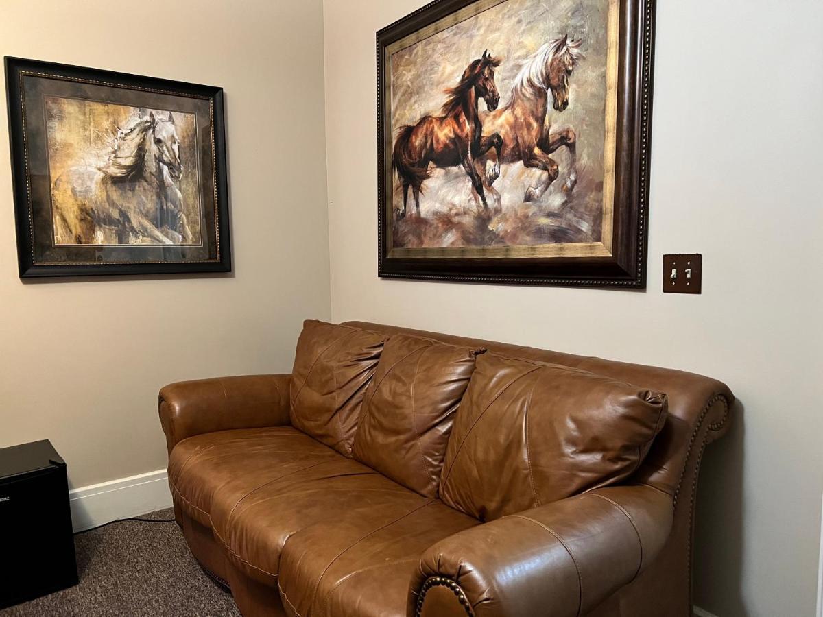Historic - Horseshoe With King Bed - Downtown - Free Tickets Included *