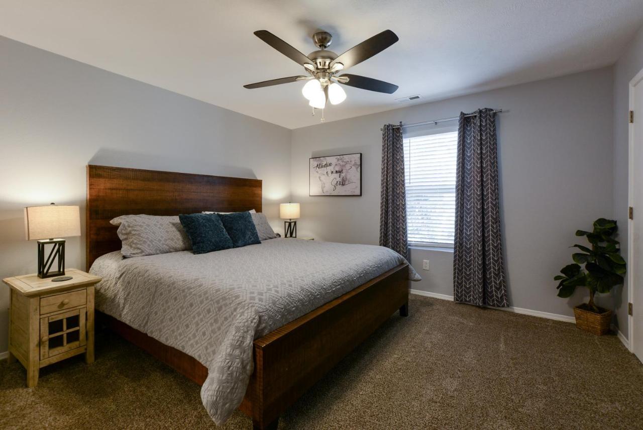 3br Near The Strip - Pool - Free Tickets Included - Vin2912-3 *