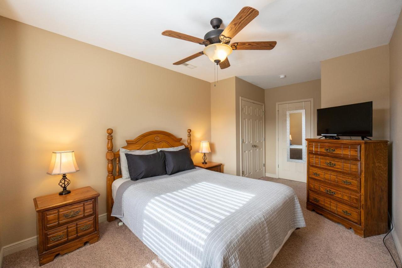 4br Walk-in - Pool Table - Hot Tub - Fire Pit - Free Tickets Included - Dv164 Branson