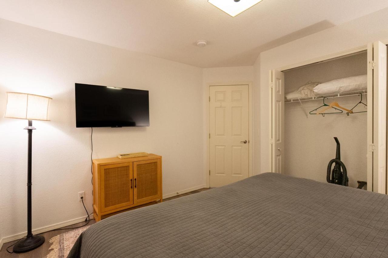 Holiday home 3br With Recliners - Location - Free Tickets Included - Fc39-2 *