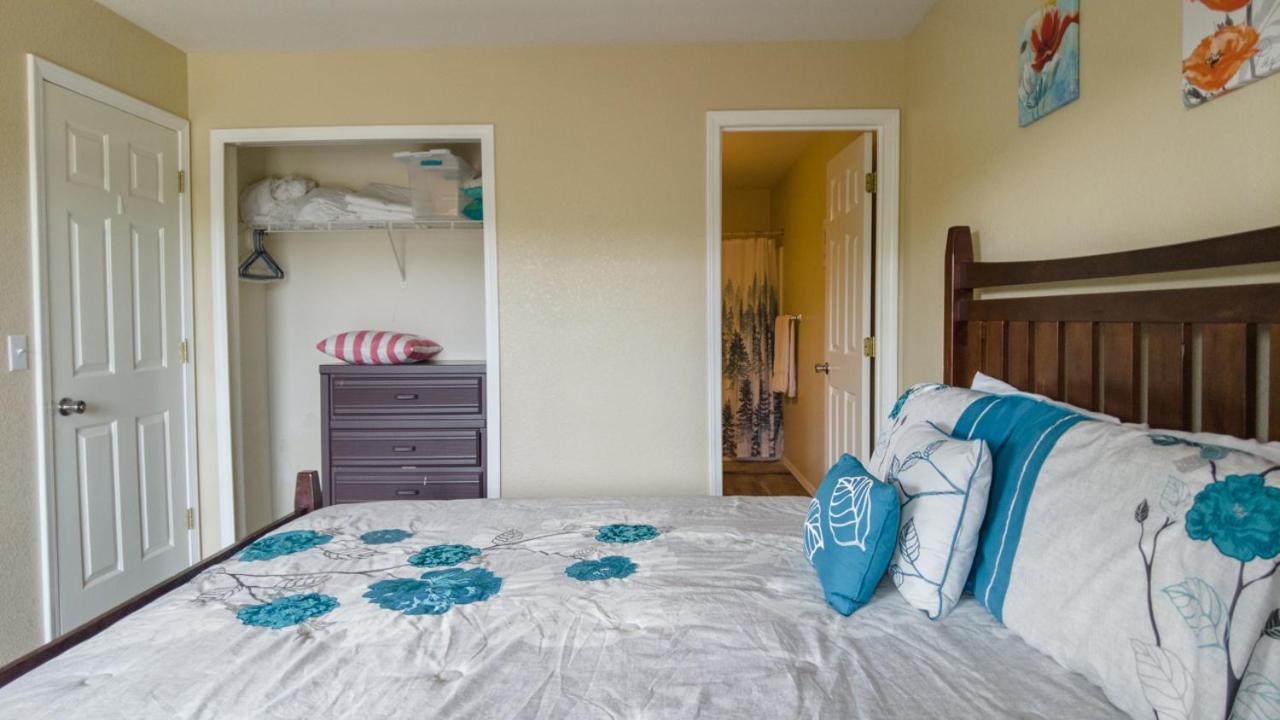 2br With A View - Near The Strip - Free Tickets Included - Fc61-25 *