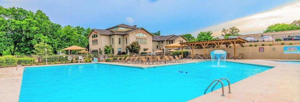 2br Updated At Pointe Royale - Golf - 2 Pools - Free Attraction Tickets Included - Pr123-1 *