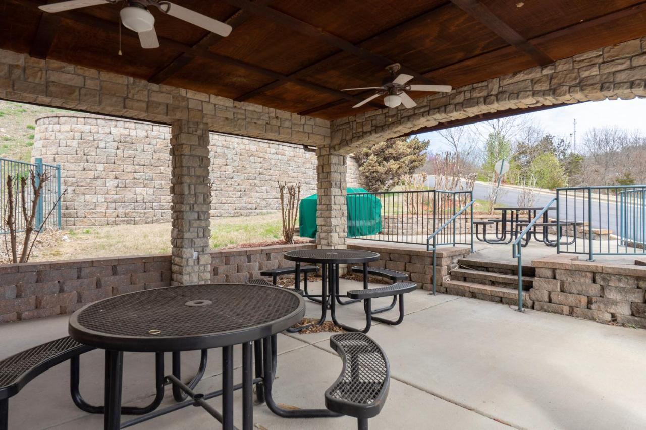 Holiday home 2br - Dock For Fishing - Jacuzzi Tub - Free Tickets Included - Mj4-130 Branson