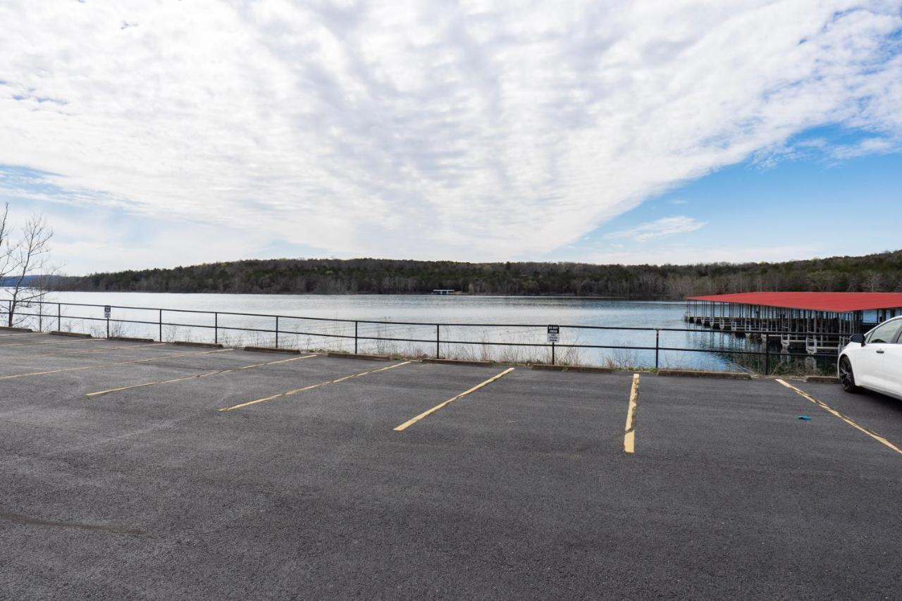 2br - Dock For Fishing - Jacuzzi Tub - Free Tickets Included - Mj4-130 * Branson