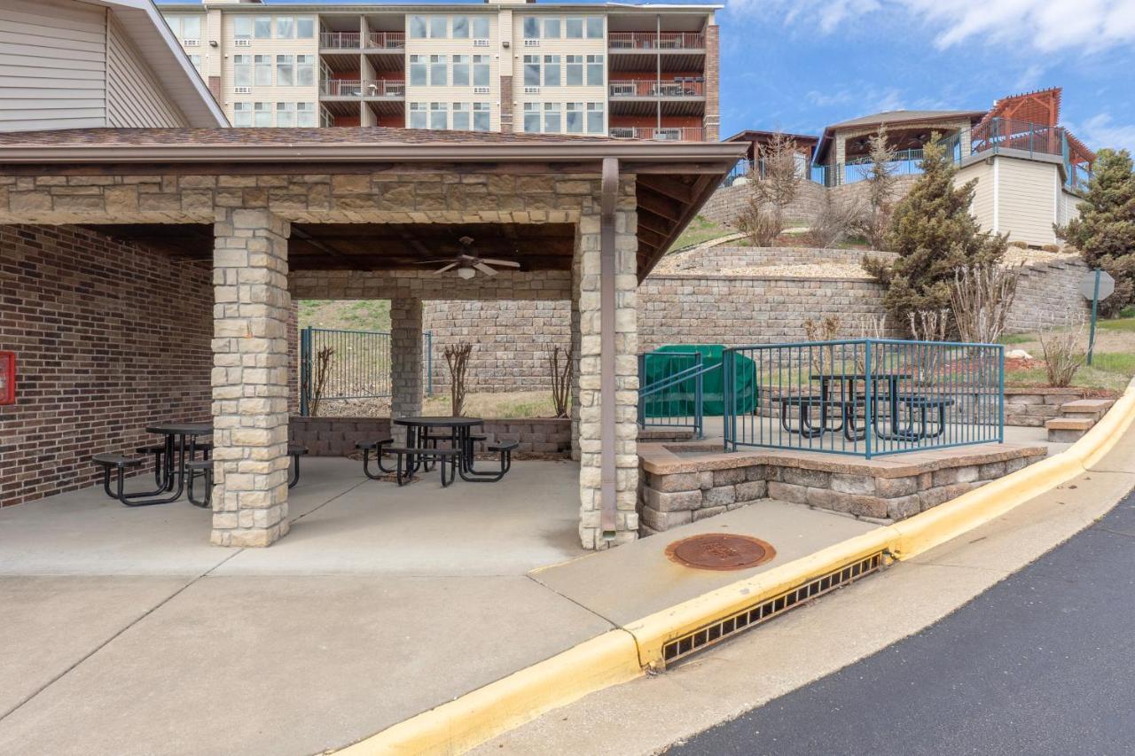2br - Dock For Fishing - Jacuzzi Tub - Free Tickets Included - Mj4-130 Holiday home