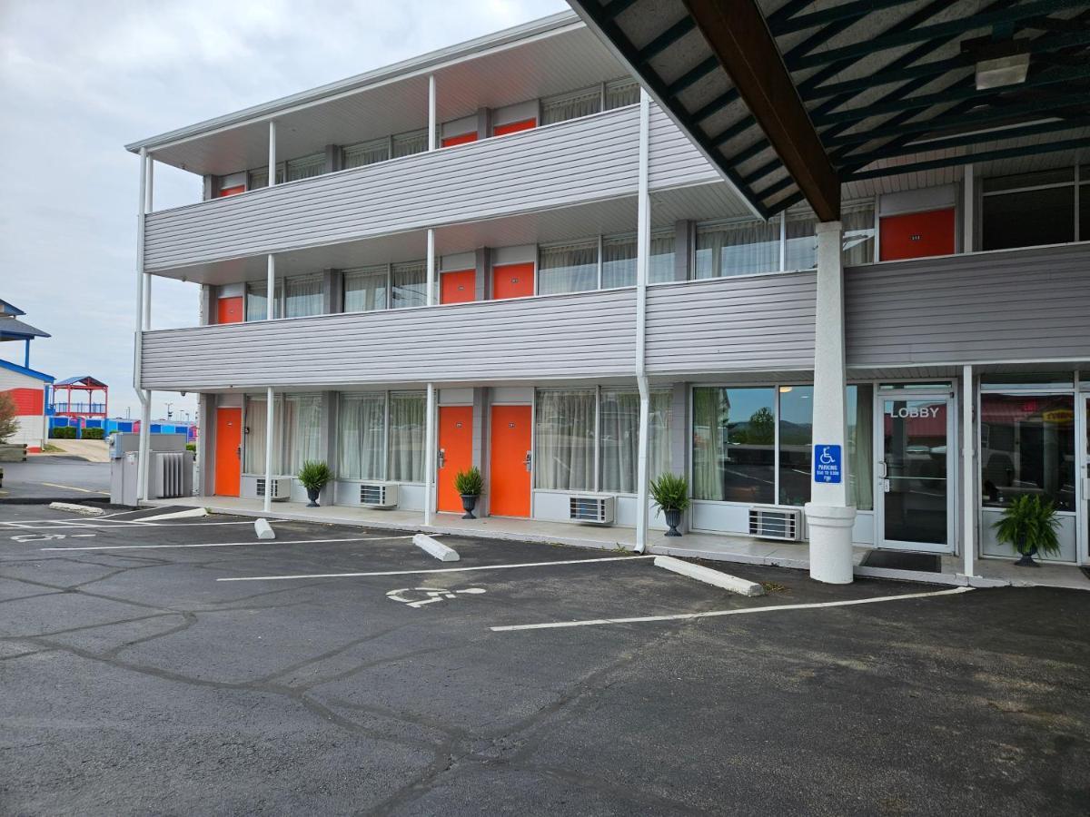 The Retro Hotel Branson