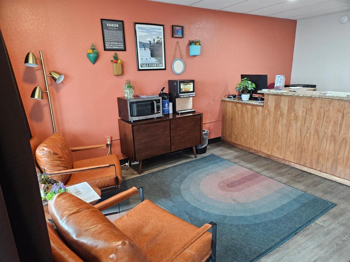 The Retro Hotel Branson