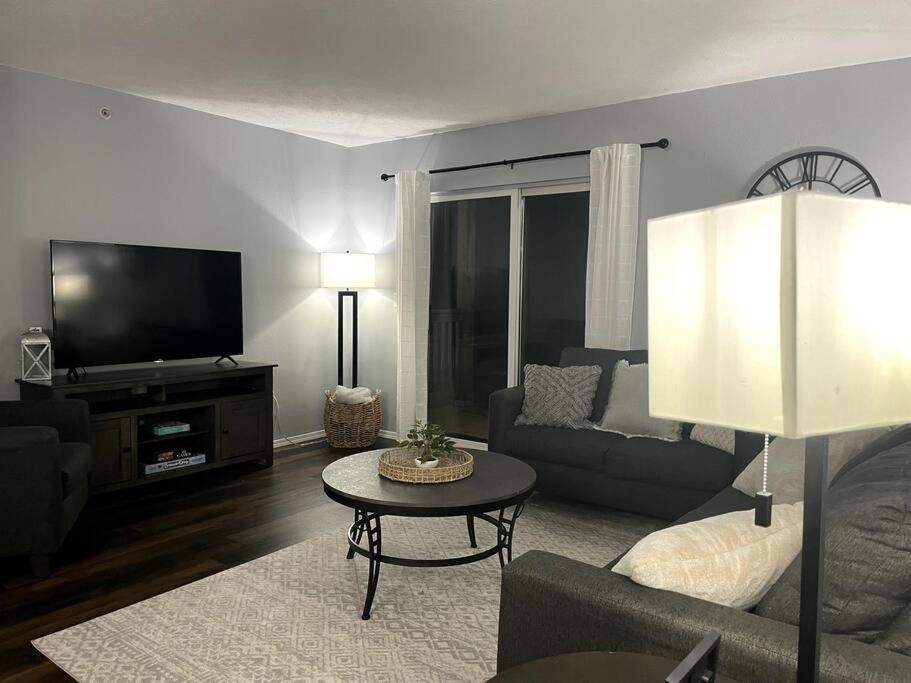 Luxury Modern By The - Succulent Way Branson