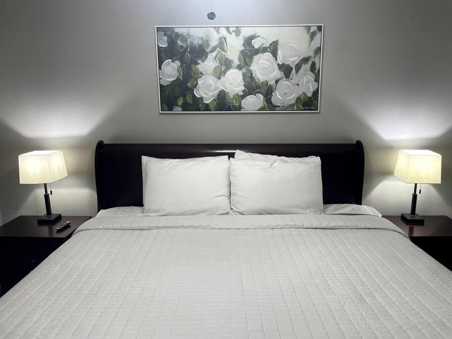 Luxury Modern By The - Breezy Escape Holiday home *
