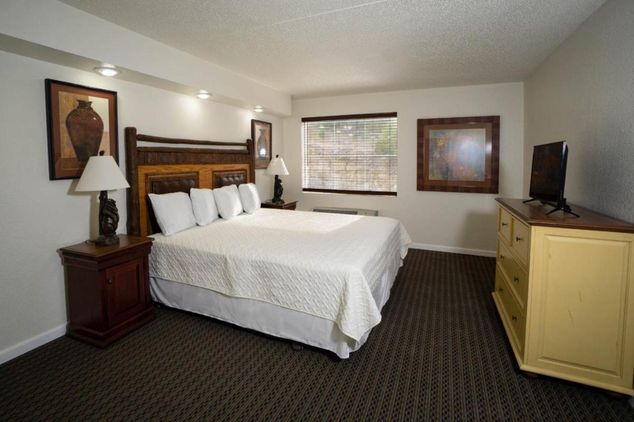 Oak Ridge At Apartment