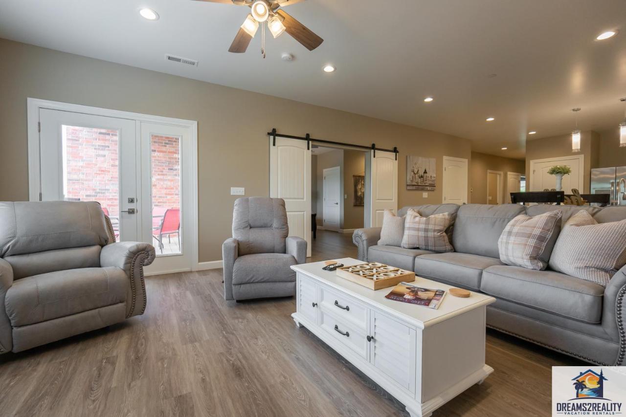 Walk-in - Close To 76 Strip - Amenities - Free Tickets Included - Fh-g203 *