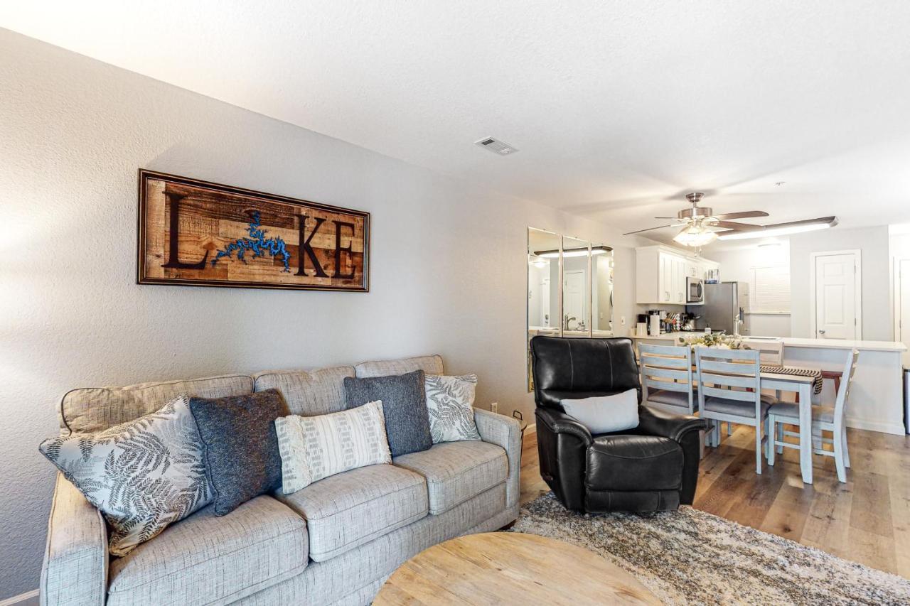 Grateful & Thankful Apartment