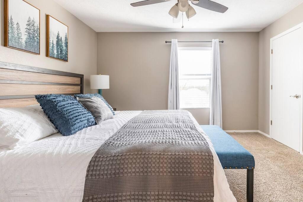 3br Primelocation! Apartment *