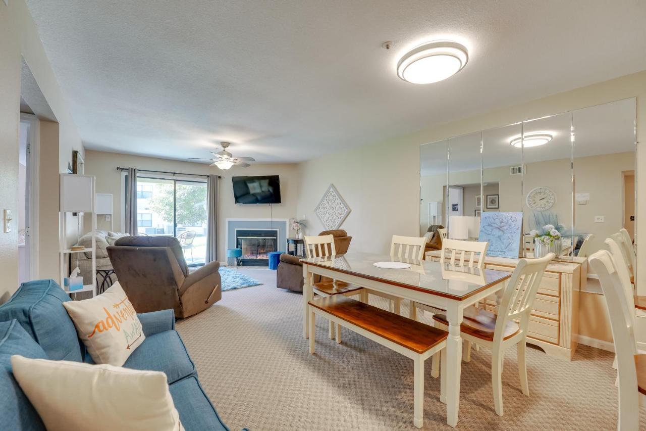 By Taneycomo With Pool! Apartment