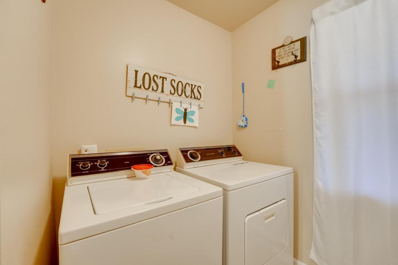By Taneycomo With Pool! Apartment