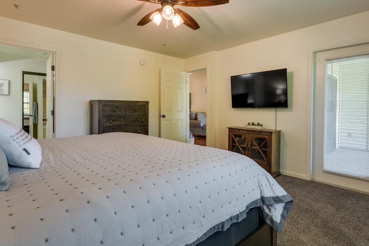 Inviting With Community Pool And Hot Tub Apartment