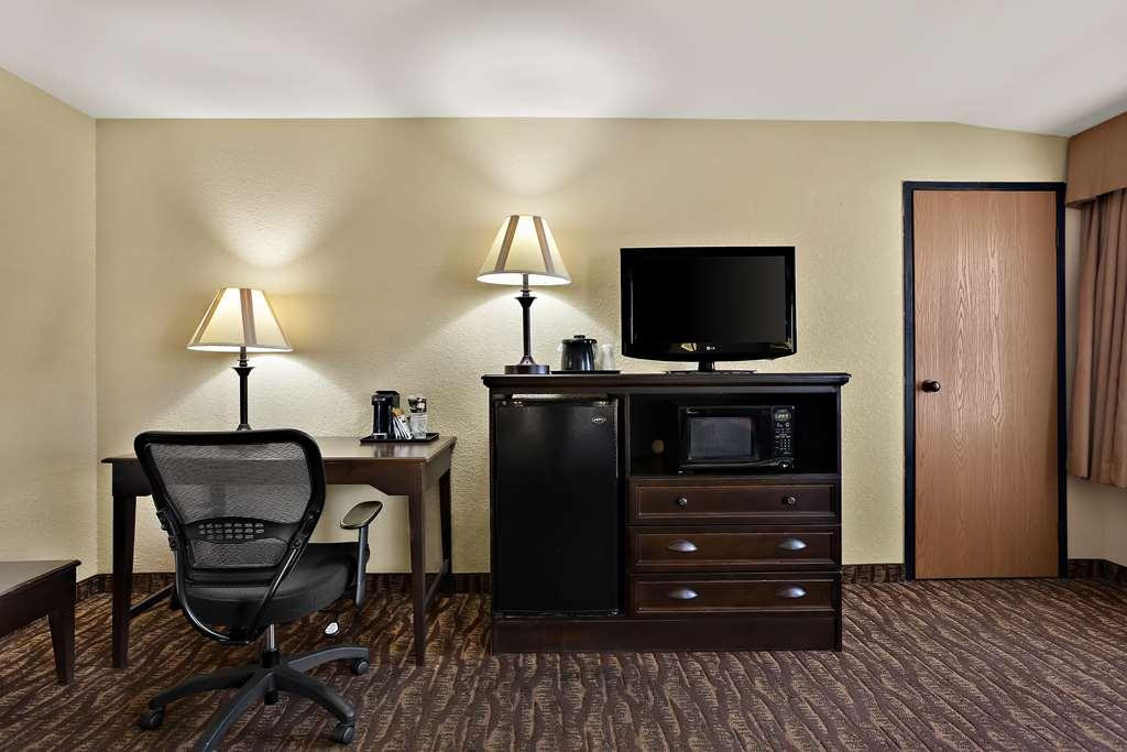 Hotel Western Center Pointe 3*