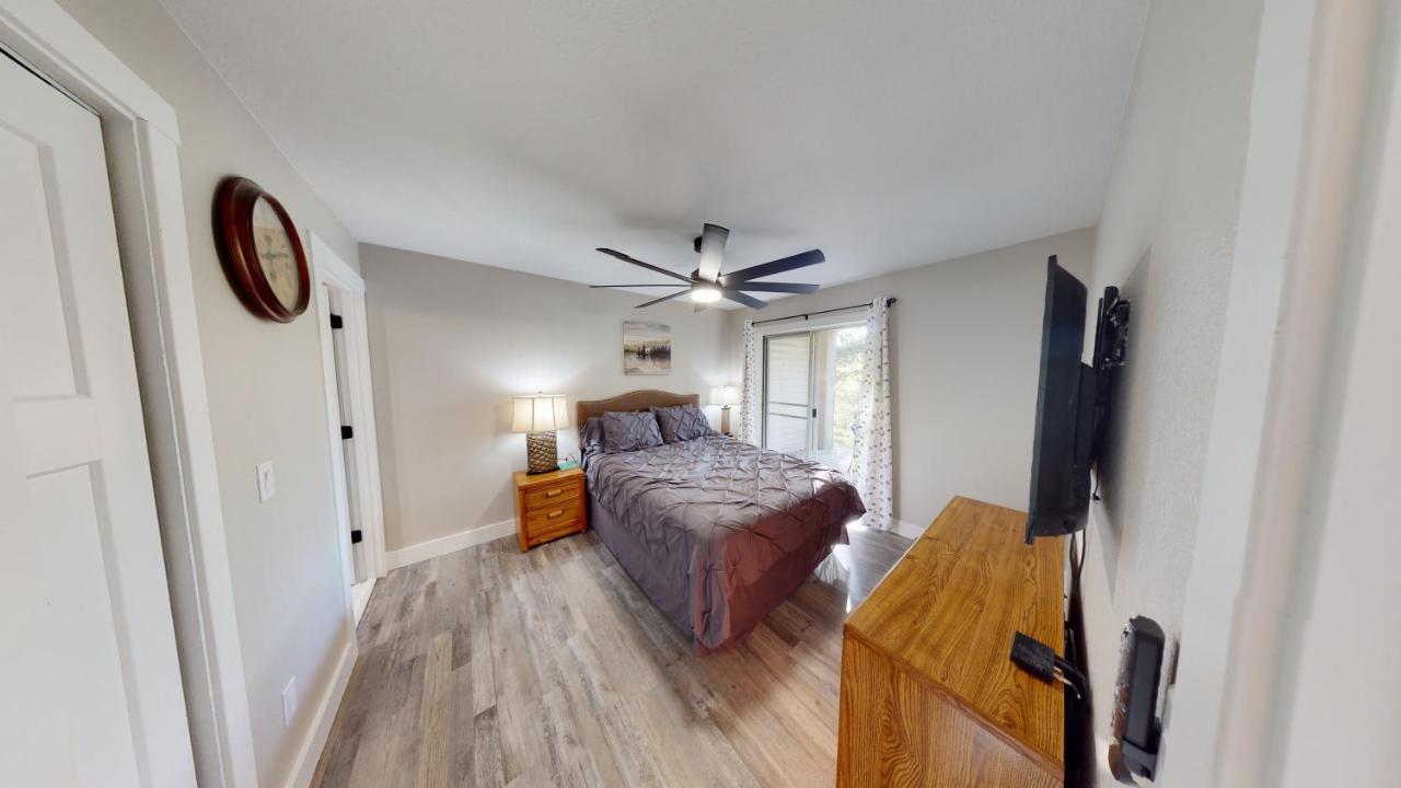 Beautiful Condo, Steps From Table Rock & Sdc Holiday home Branson