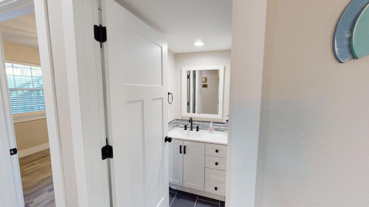 Beautiful Condo, Steps From Table Rock & Sdc Branson