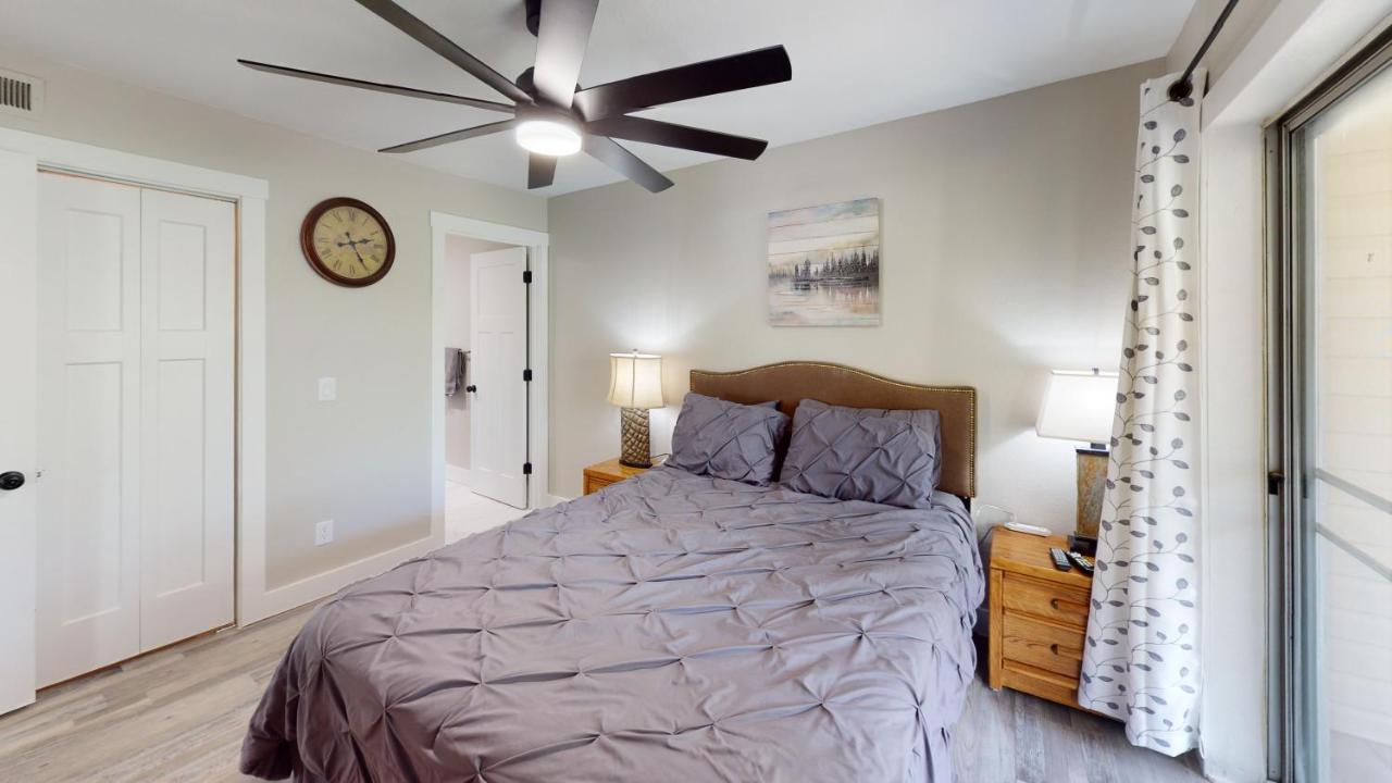 Beautiful Condo, Steps From Table Rock & Sdc Holiday home