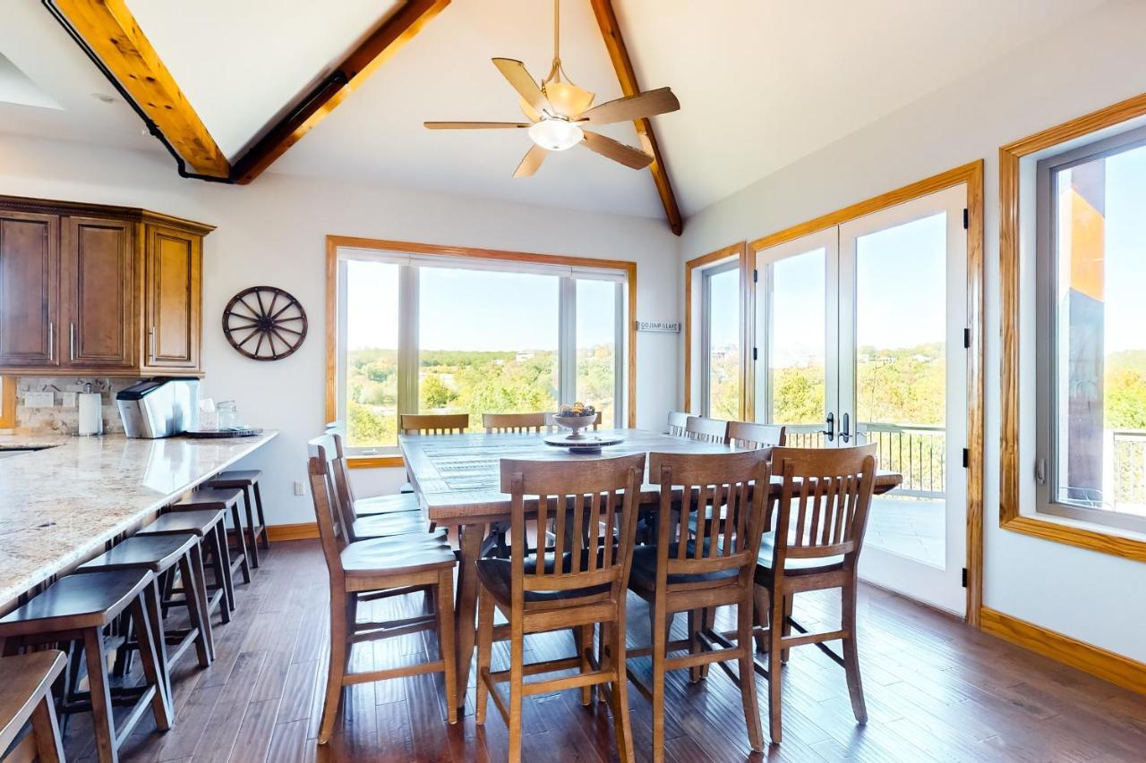 Treetop View Sanctuary Holiday home *