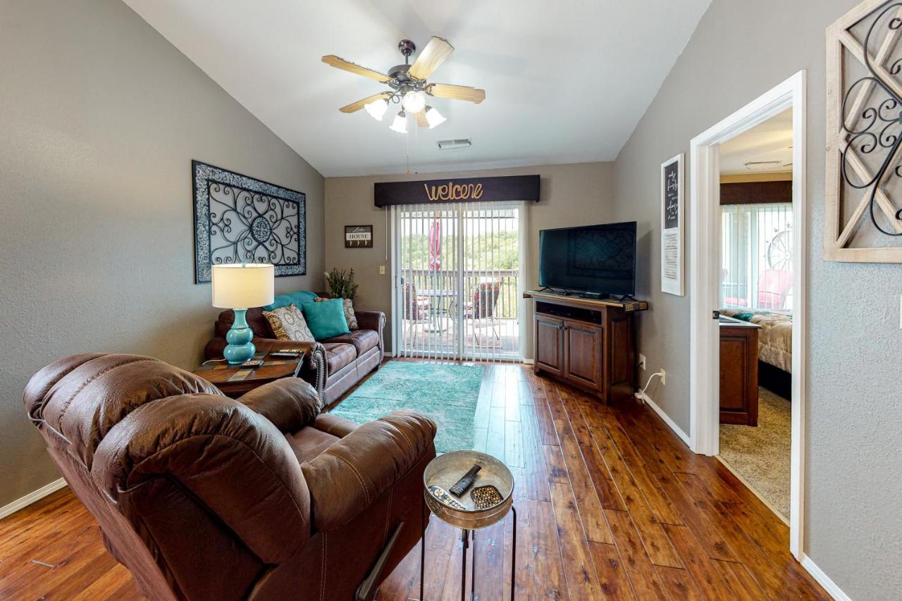 Woodpecker Watchtower Apartment Branson