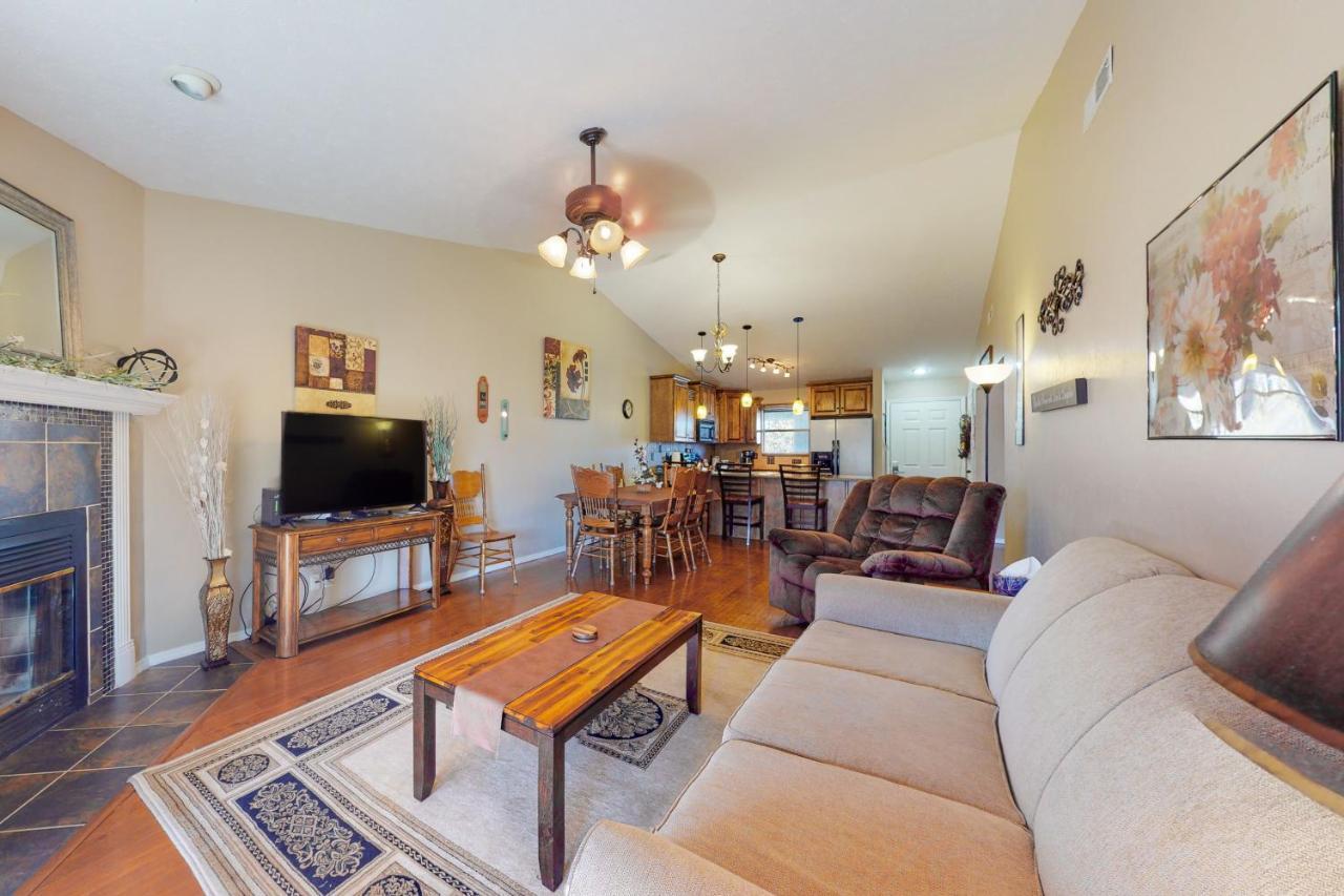 The Bluffs Lakeview Apartment