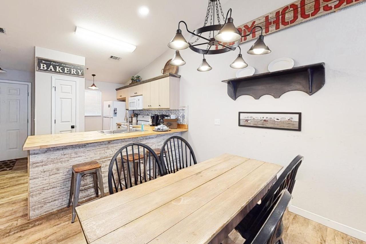 The At Fall Creek Apartment *