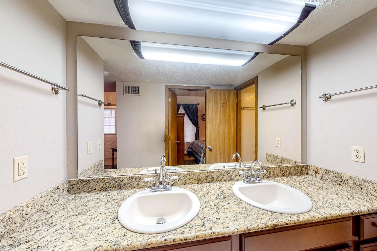 Memory Lane #7 Apartment Branson