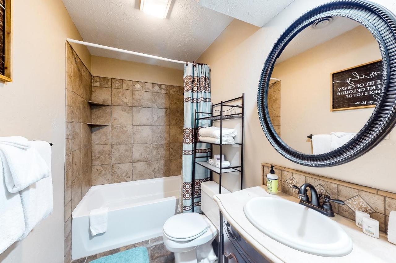 The Bluffs Lakeview * Branson