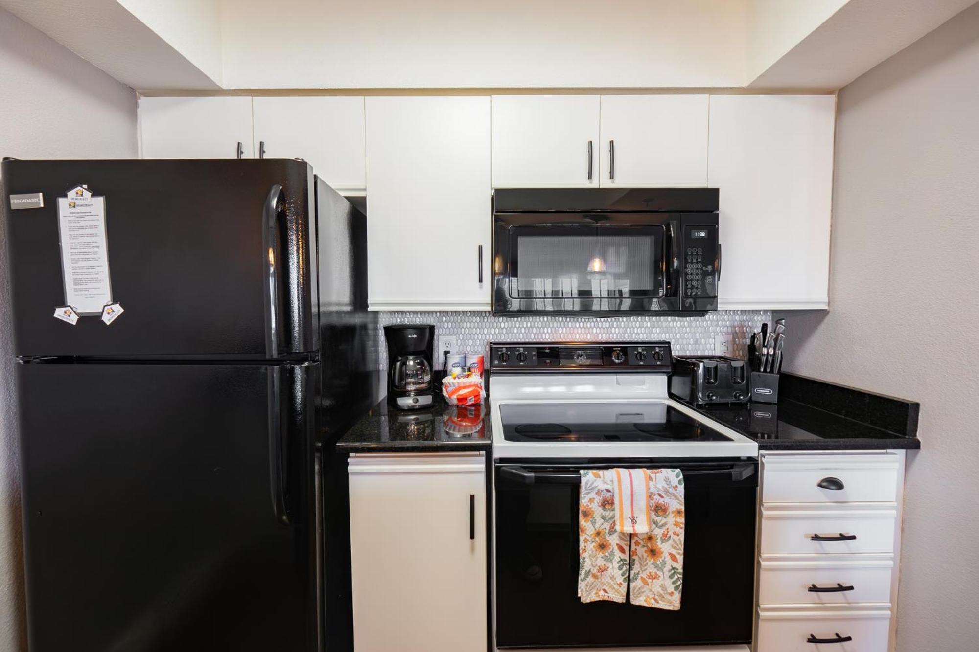 2br Walk-in - Near The 76 Strip - Free Wifi - Pool - Free Tickets Included - Clb-3 Holiday home *