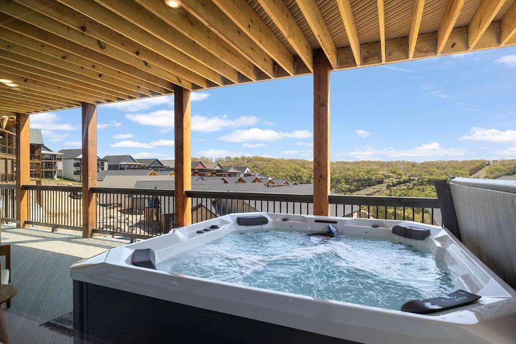 The Walt Villa Branson