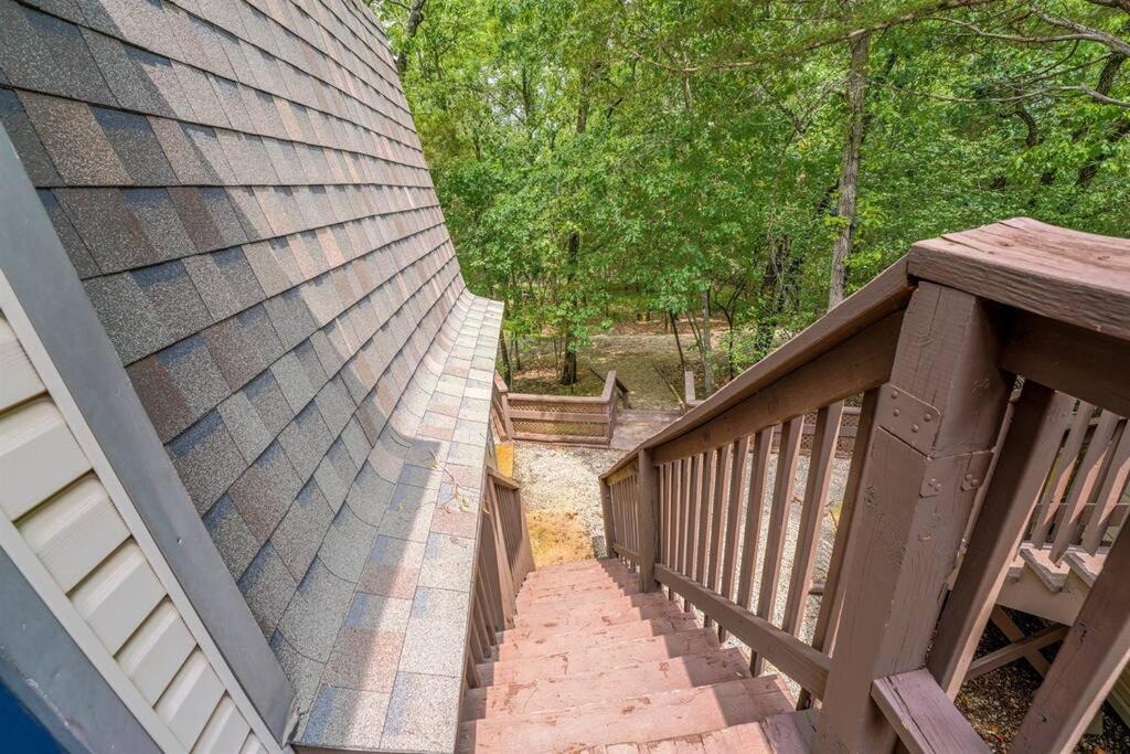 Tribesman Luxury 4 On Table Rock Near Silver Dollar City,