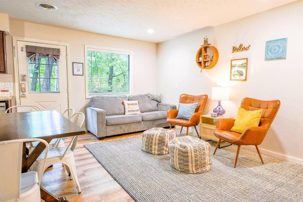Tribesman Luxury 4 On Table Rock Near Silver Dollar City, Villa
