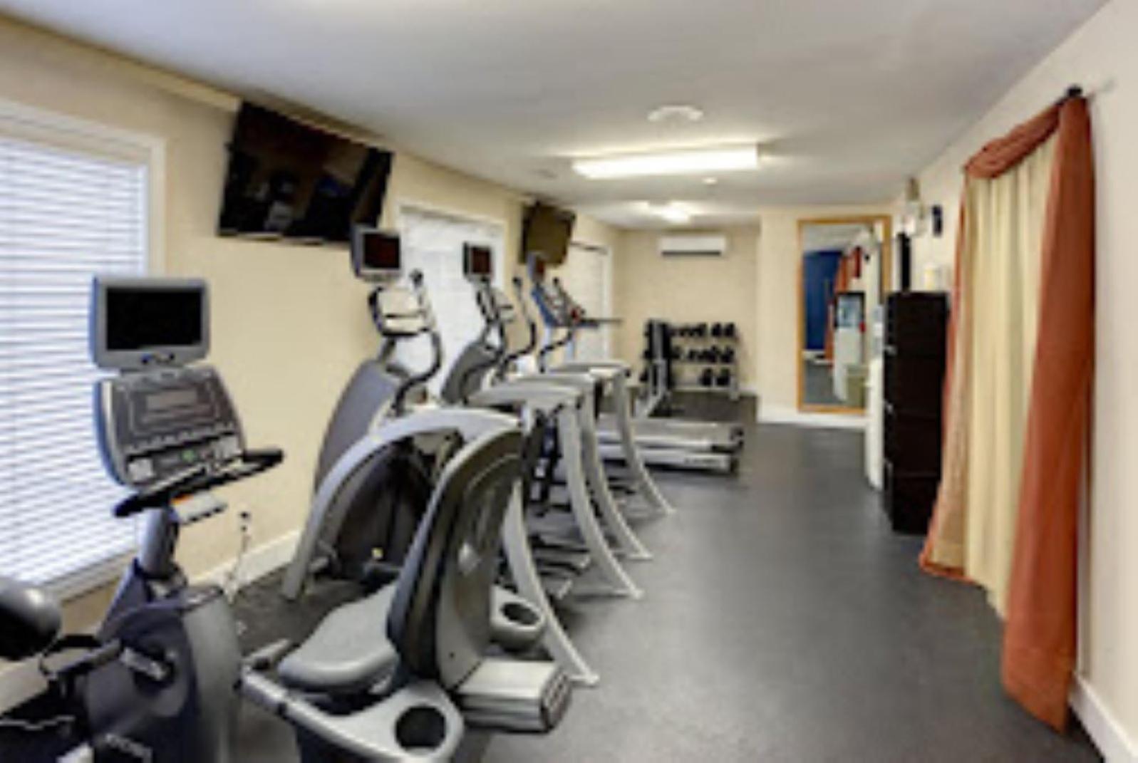 Anglers Pointe Apartment