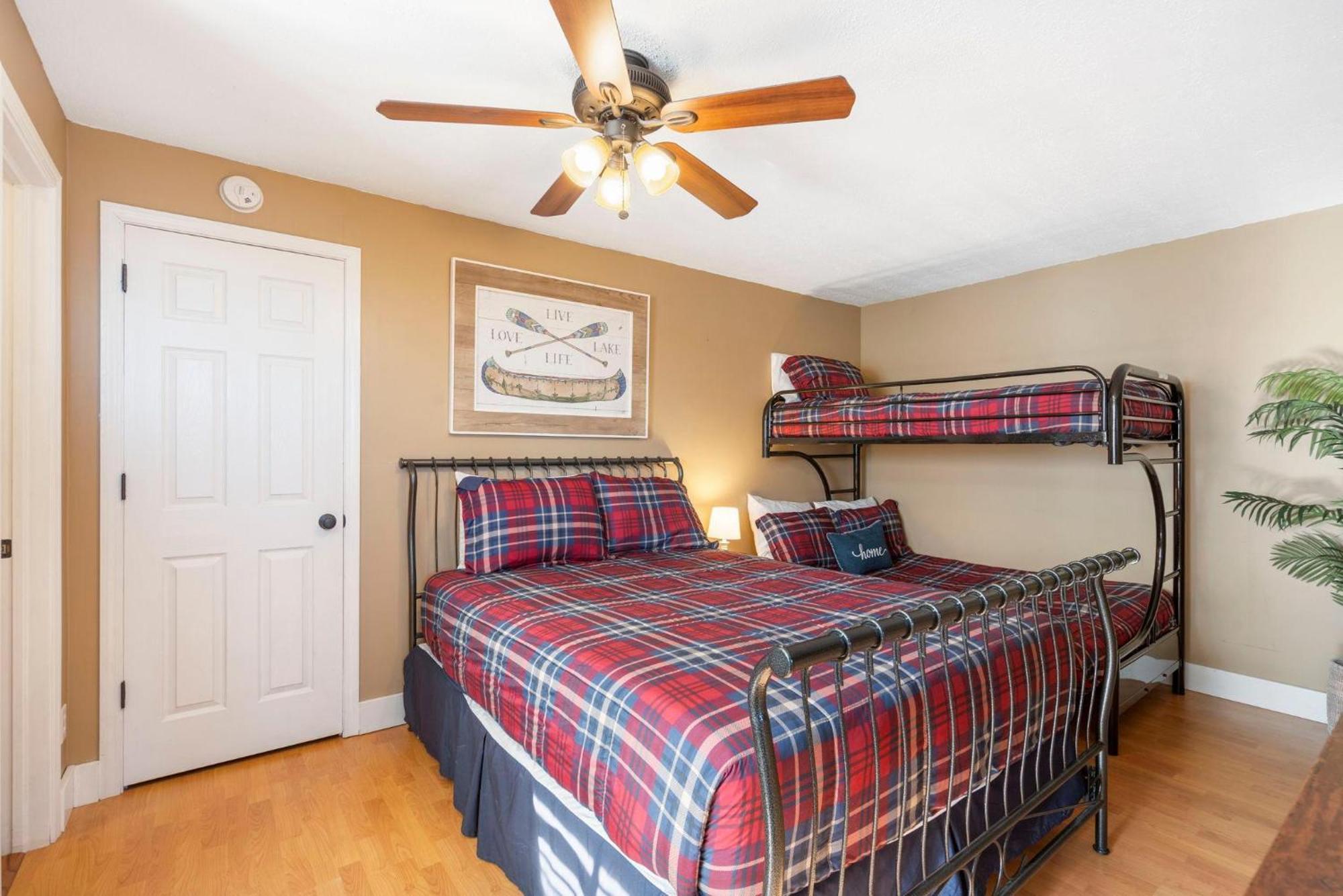Black Walnut With Loft-- 409 * Branson