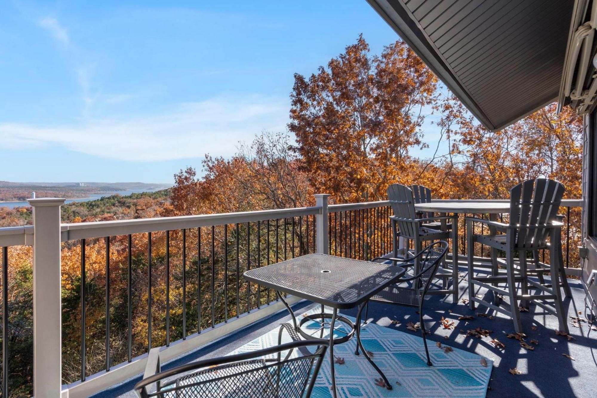 Black Walnut With Loft-- 409 * Branson