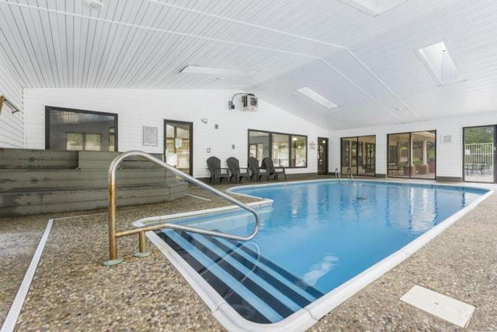 Beautiful At Thousand Hills-heart Of Branson-spacious And Affordable Apartment