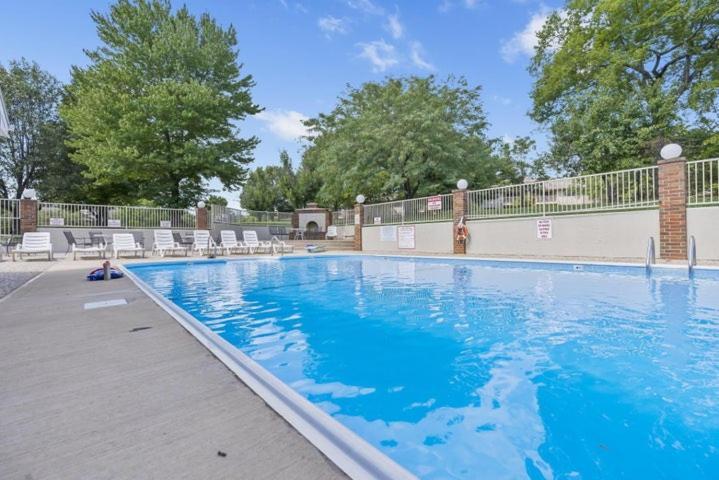 Apartment Beautiful At Thousand Hills-heart Of Branson-spacious And Affordable Branson