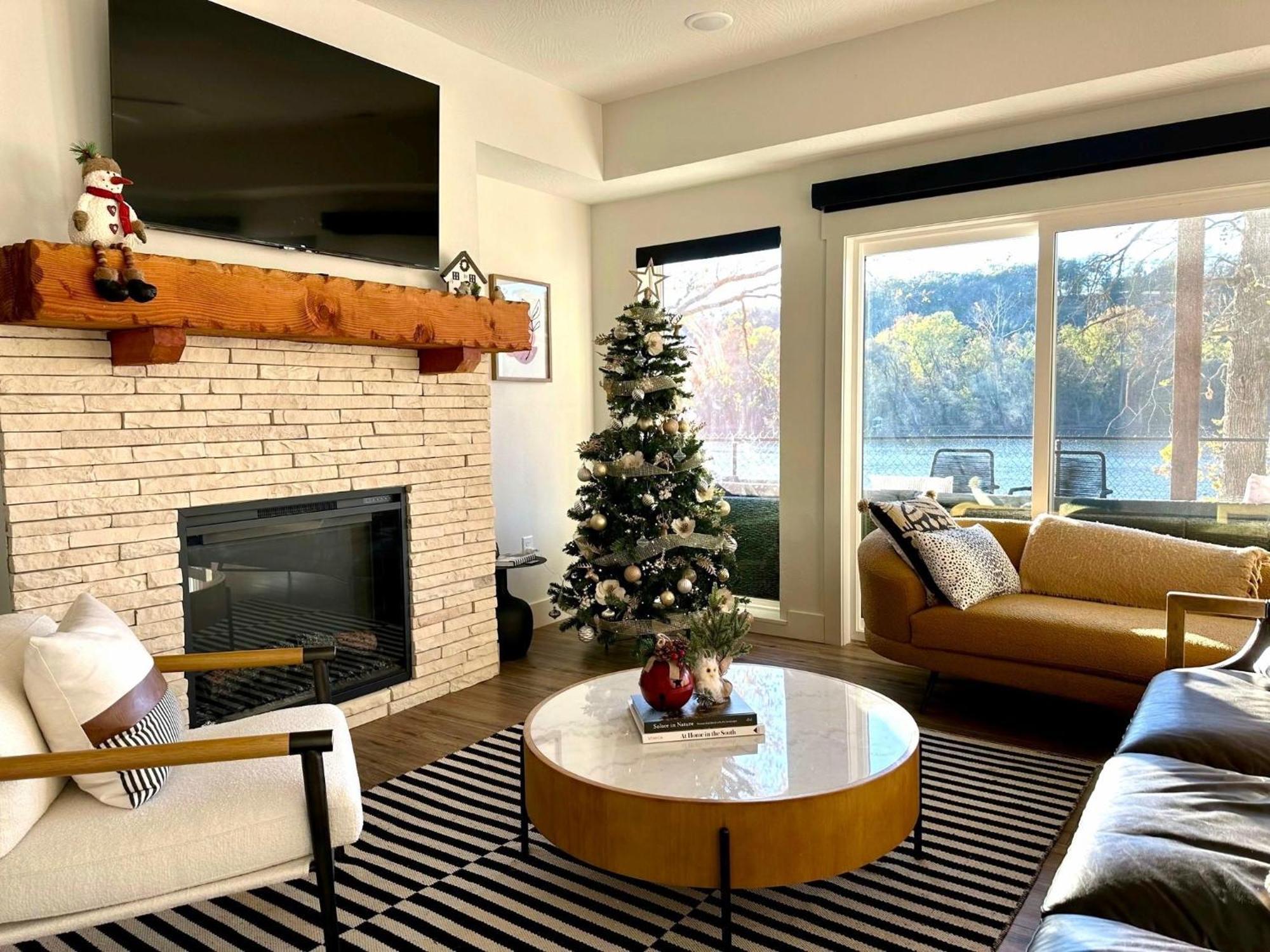 Lakeshore Living