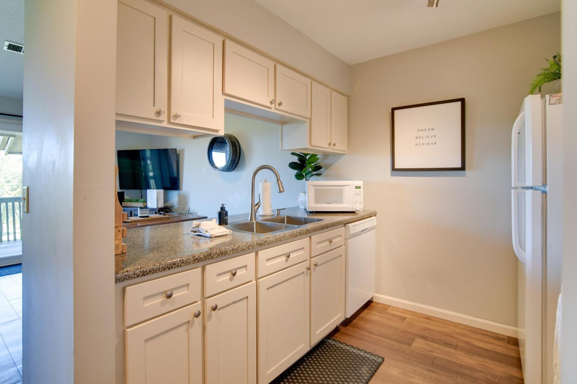 Pointe Royale With Amenities! Branson