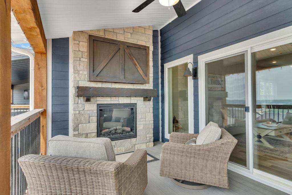 Lakehouse * Branson