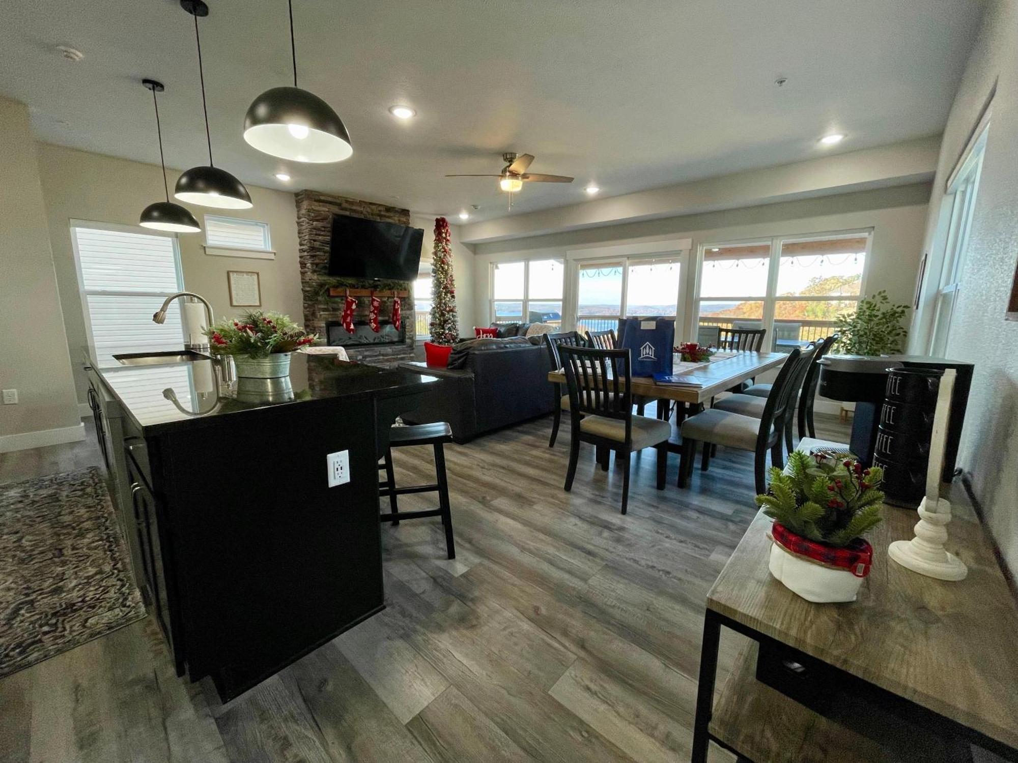 Holiday home Bird's Eye View At Table Rock $400 Daily Attractions
